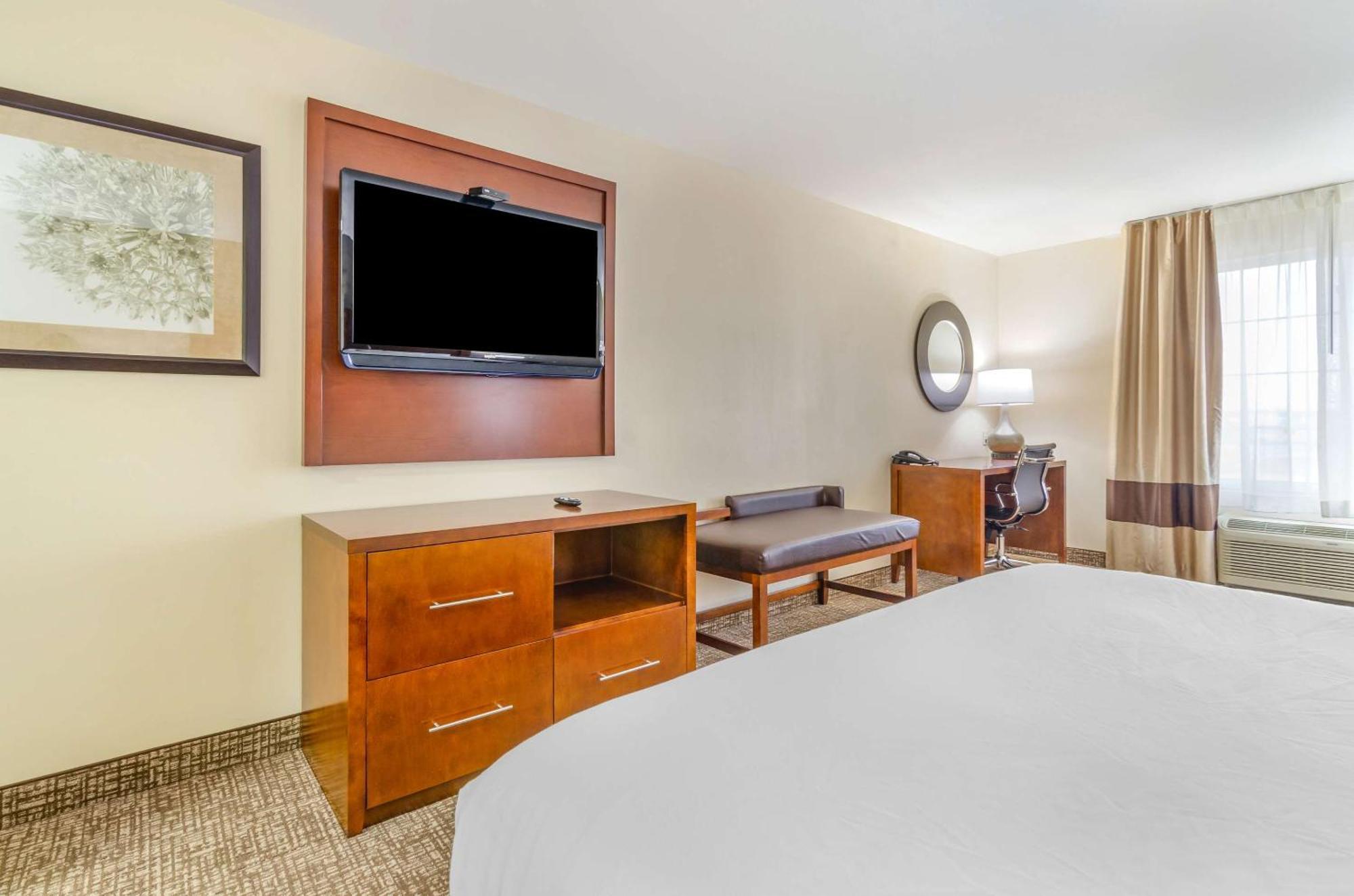 Comfort Inn & Suites Near Bethel College Newton Dış mekan fotoğraf