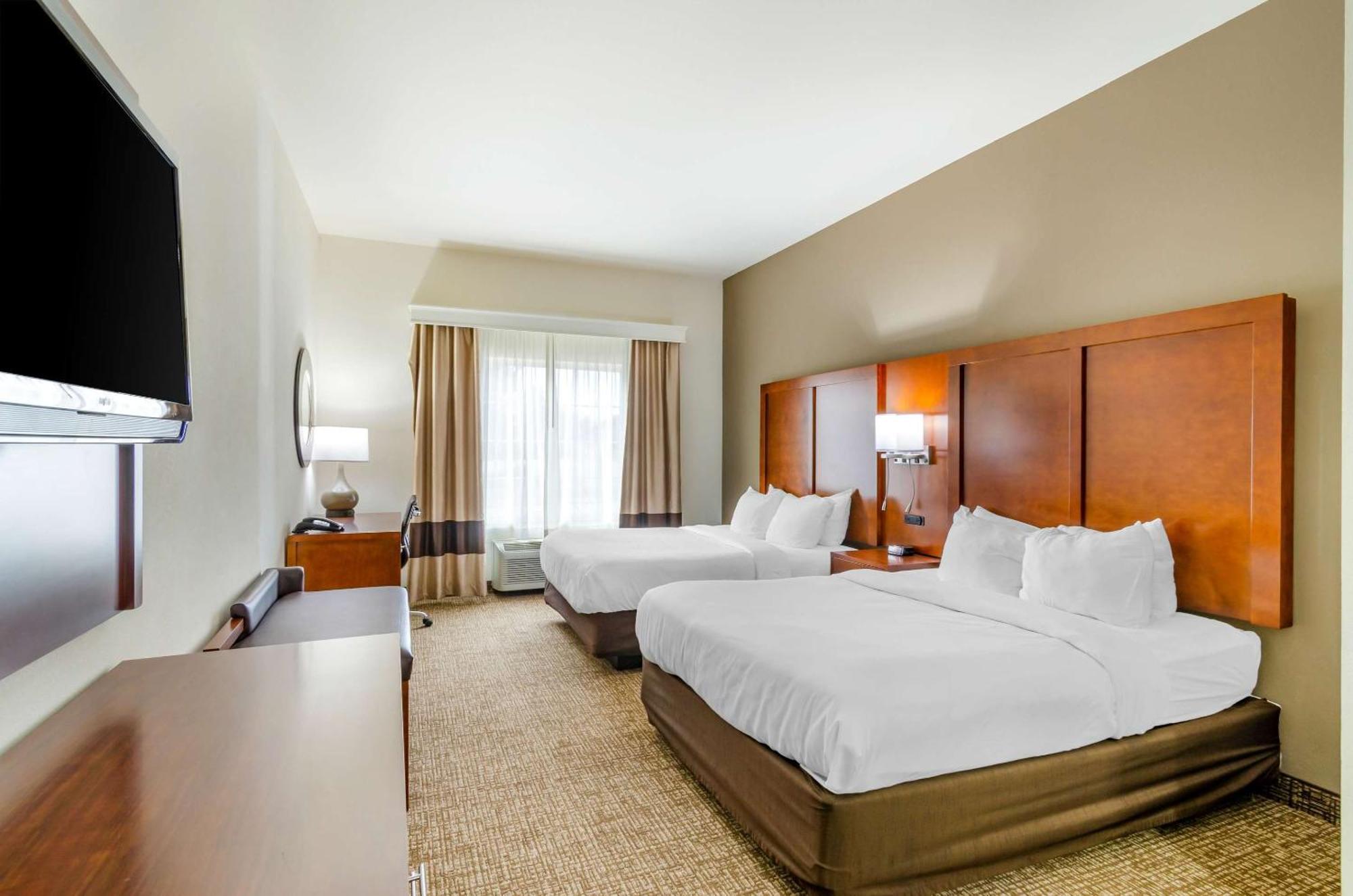 Comfort Inn & Suites Near Bethel College Newton Dış mekan fotoğraf